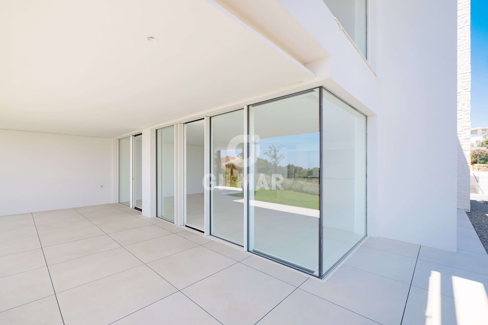 3 bedroom Flat for sale in La Mairena with pool garage - € 1,250,000 (Ref: 9941286)