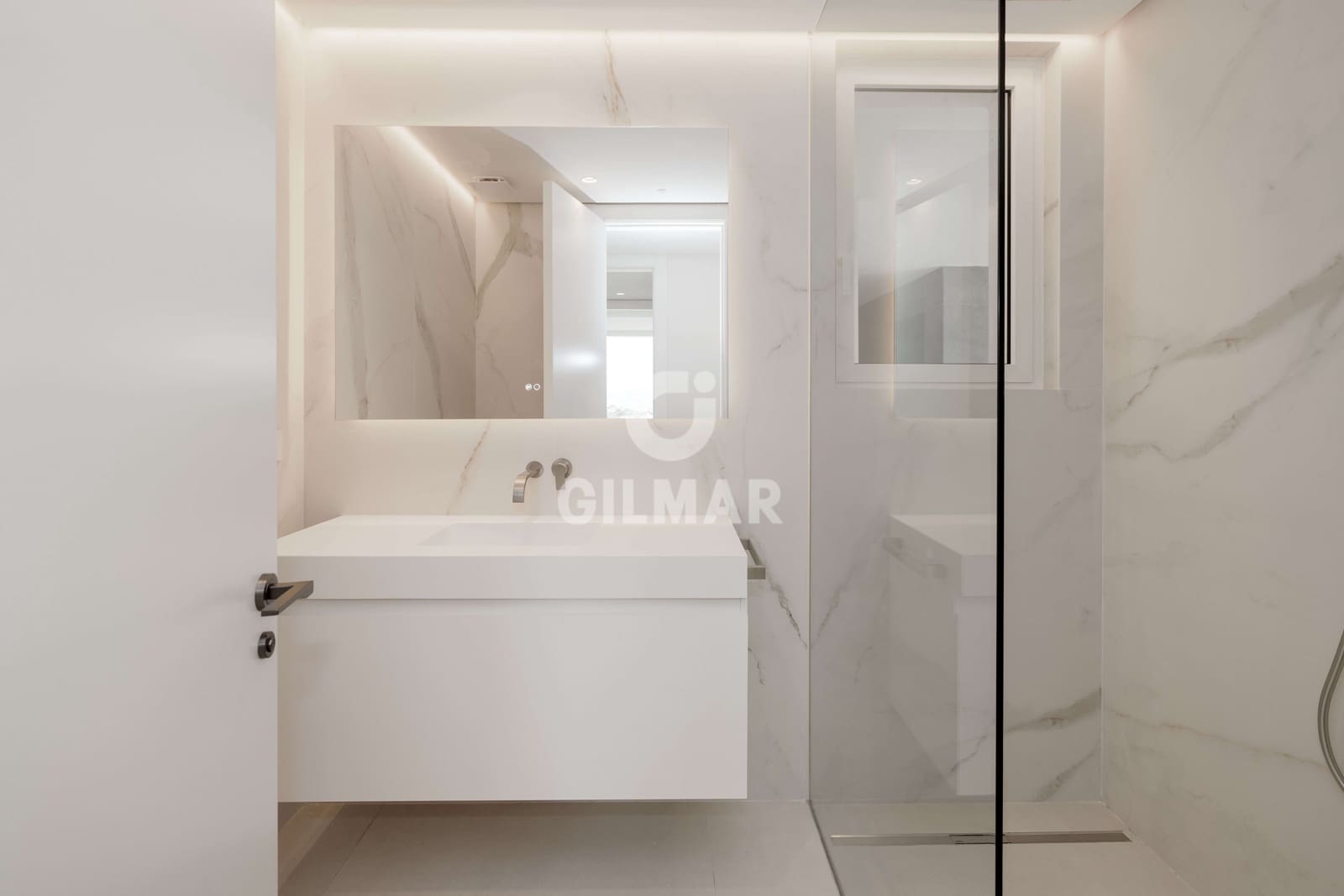 3 bedroom Flat for sale in La Mairena with pool garage - € 1,250,000 (Ref: 9941286)
