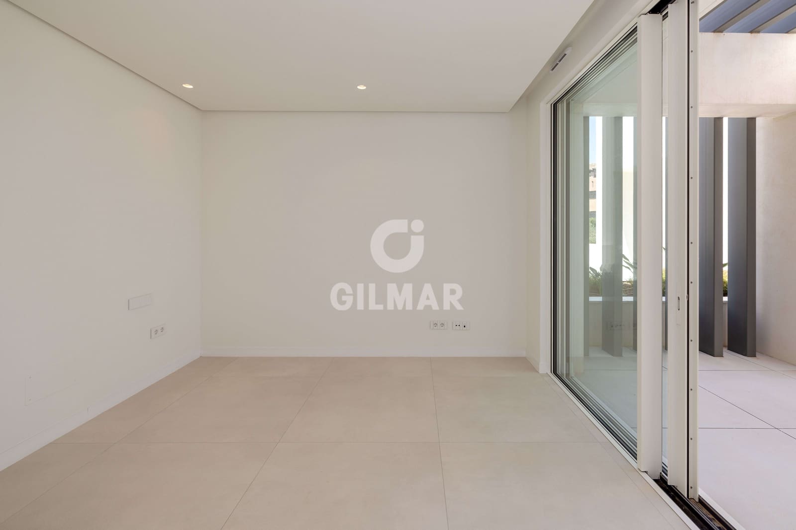 3 bedroom Flat for sale in La Mairena with pool garage - € 1,250,000 (Ref: 9941286)