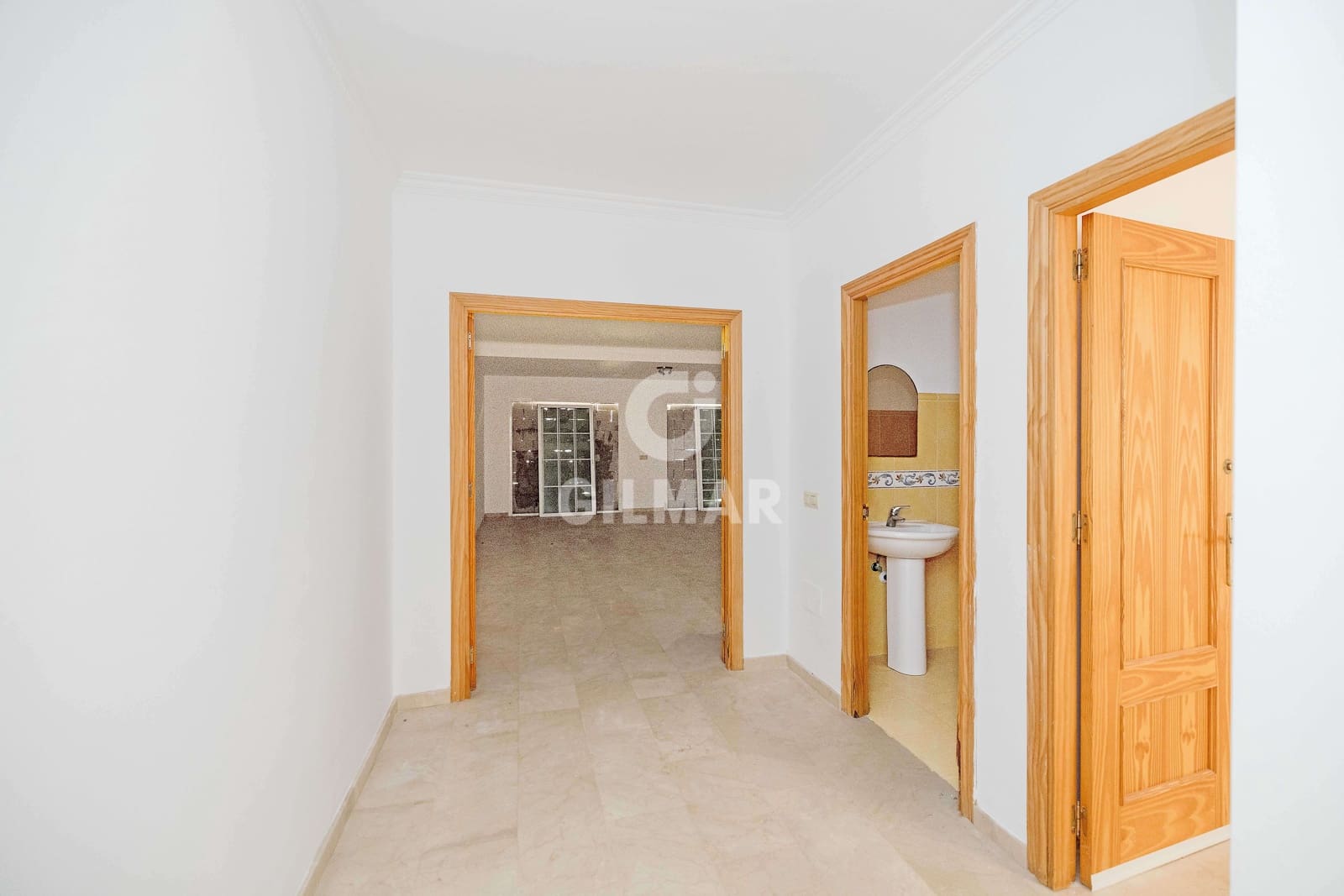 4 soveværelse Rækkehus til salg i Riviera del Sol med swimmingpool garage - € 450.000 (Ref: 9943195)
