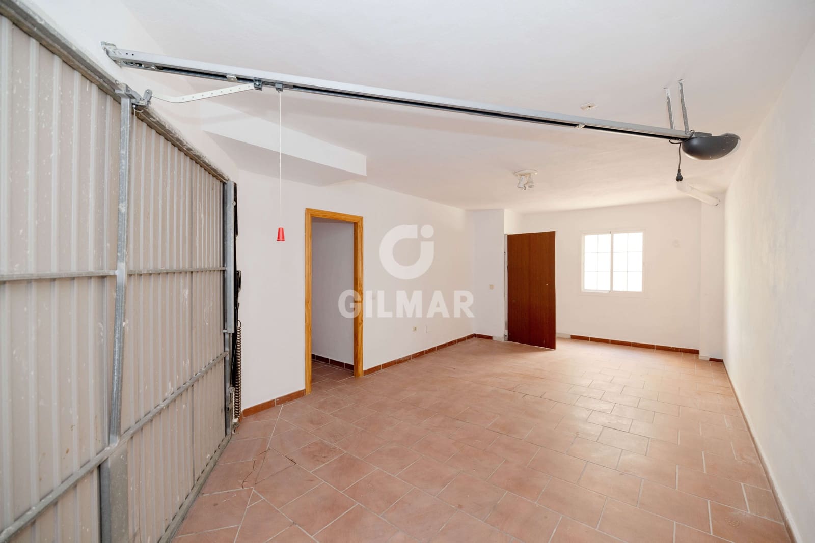 4 soveværelse Rækkehus til salg i Riviera del Sol med swimmingpool garage - € 450.000 (Ref: 9943195)