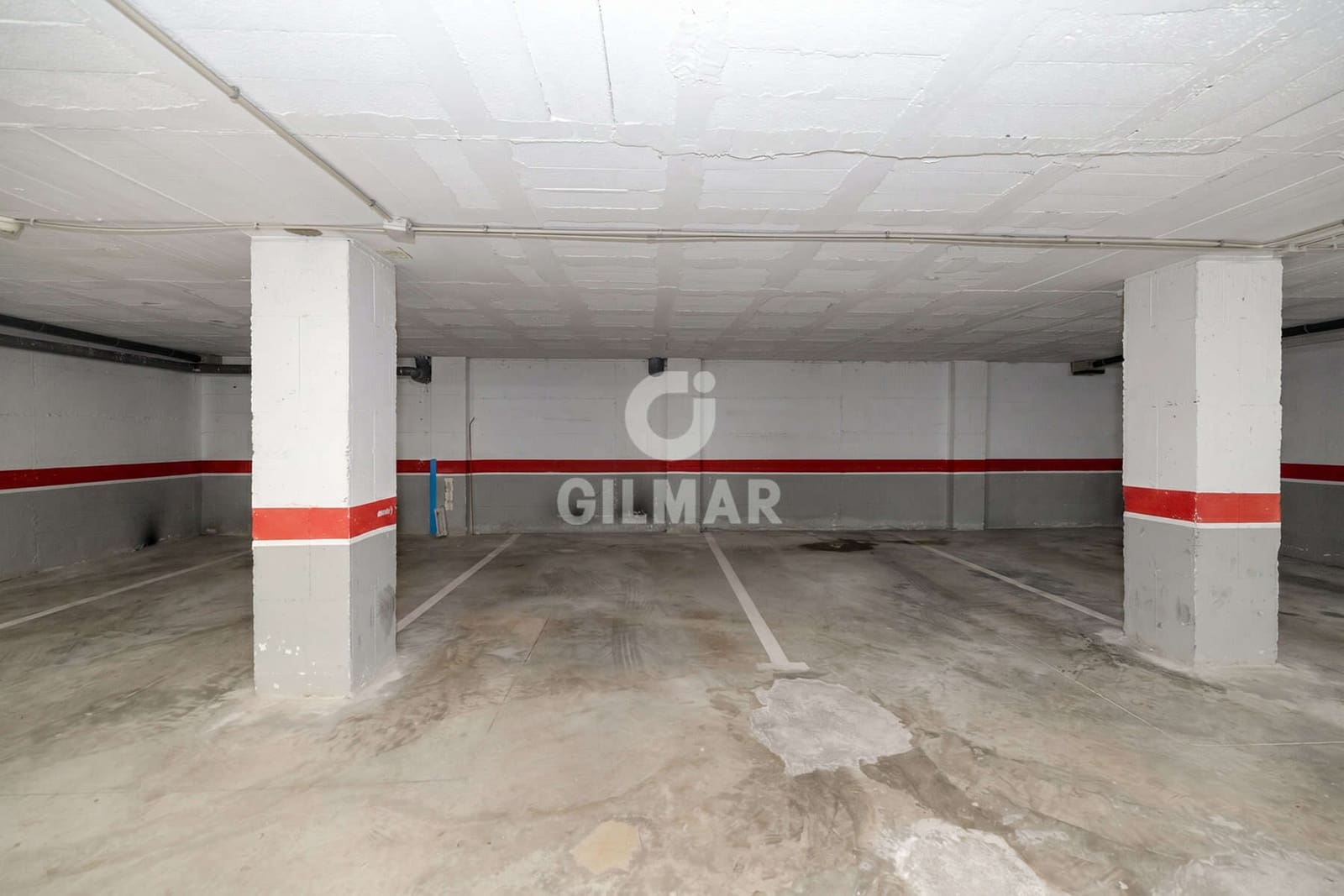Piso de 2 habitaciones en Estepona en venta con piscina - 399.000 € (Ref: 9943196)