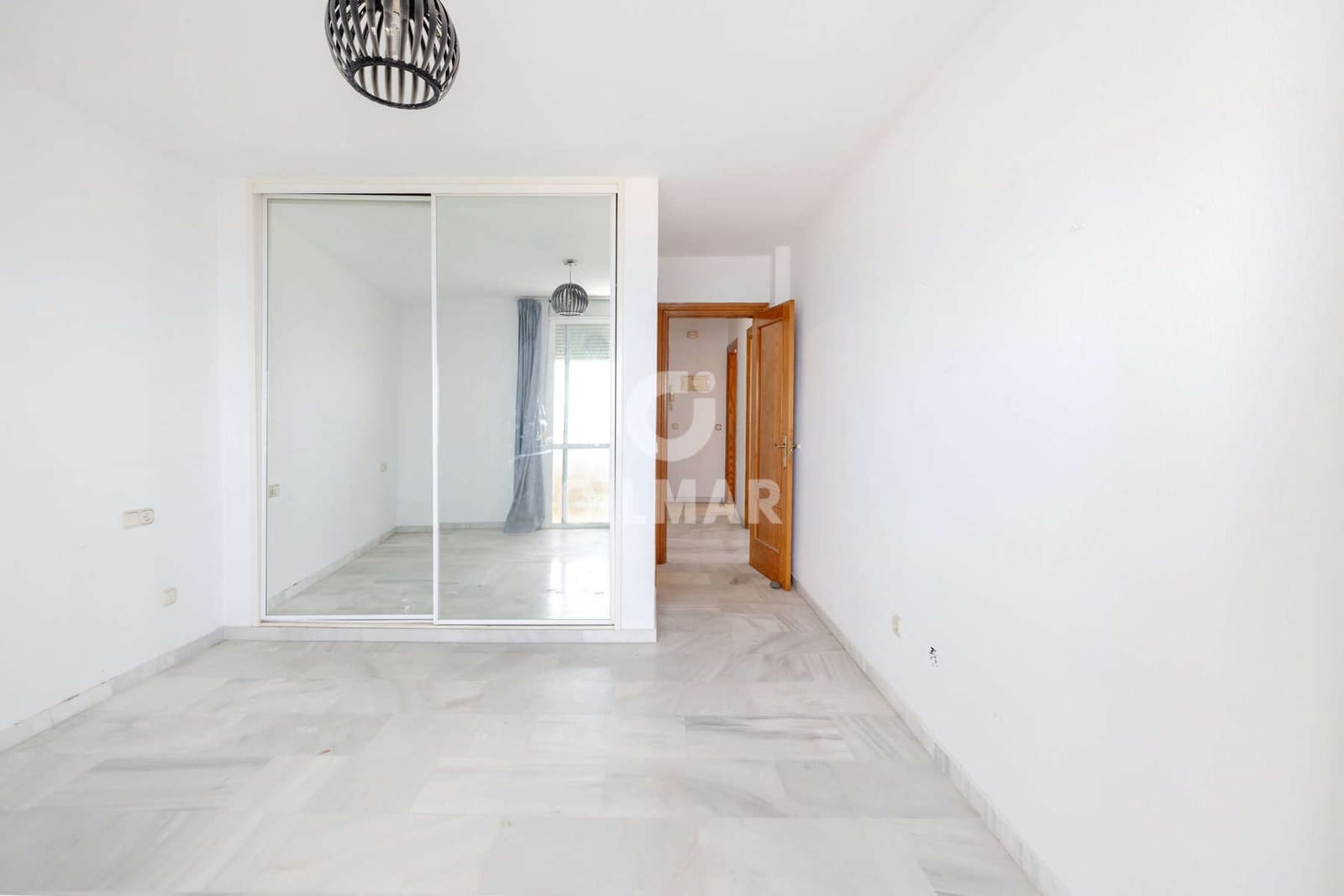 3 soveværelse Lejlighed til salg i Estepona med garage - € 699.000 (Ref: 9946342)