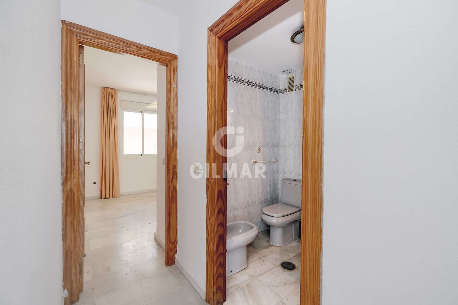 3 soveværelse Lejlighed til salg i Estepona med garage - € 699.000 (Ref: 9946342)