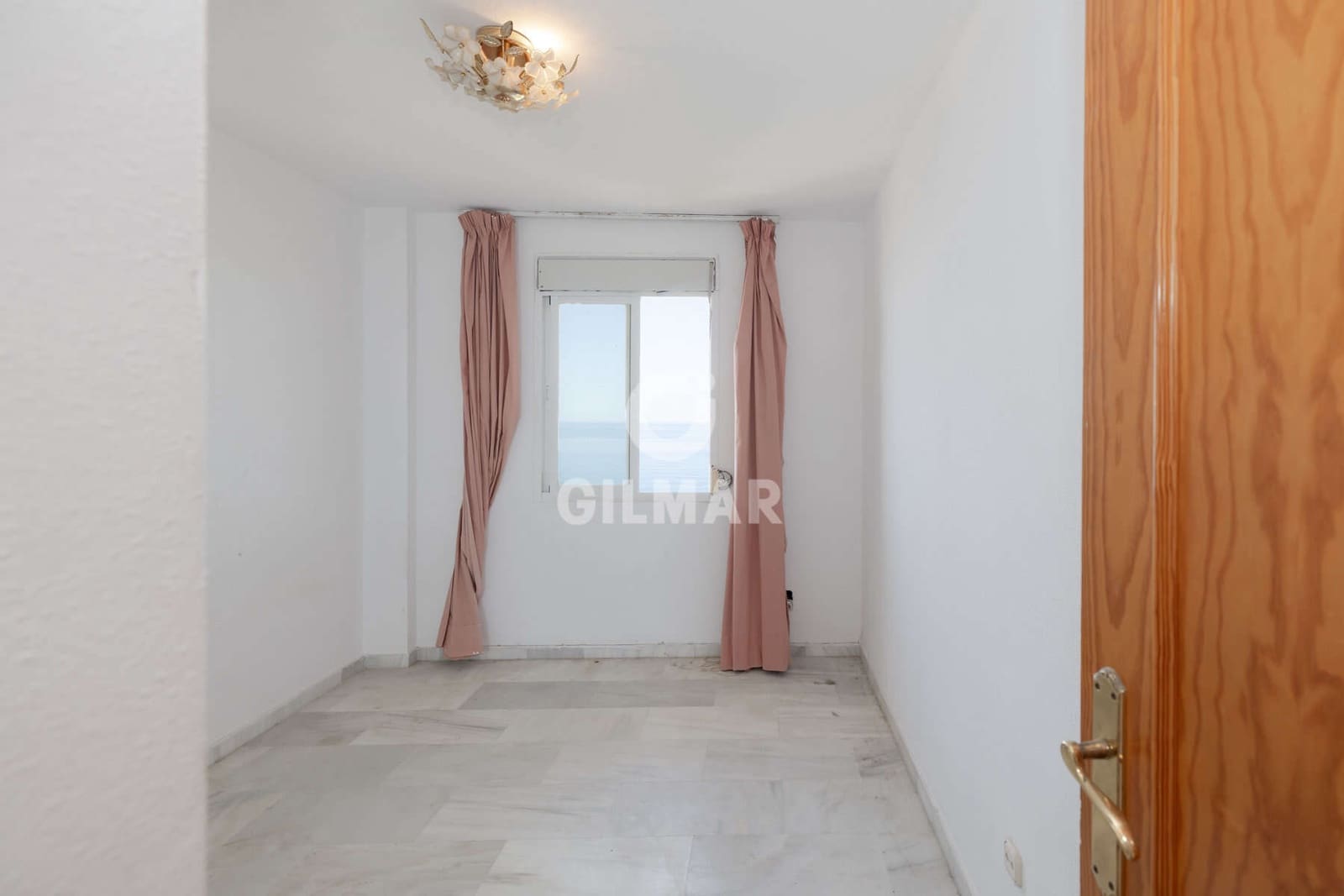 3 soveværelse Lejlighed til salg i Estepona med garage - € 699.000 (Ref: 9946342)