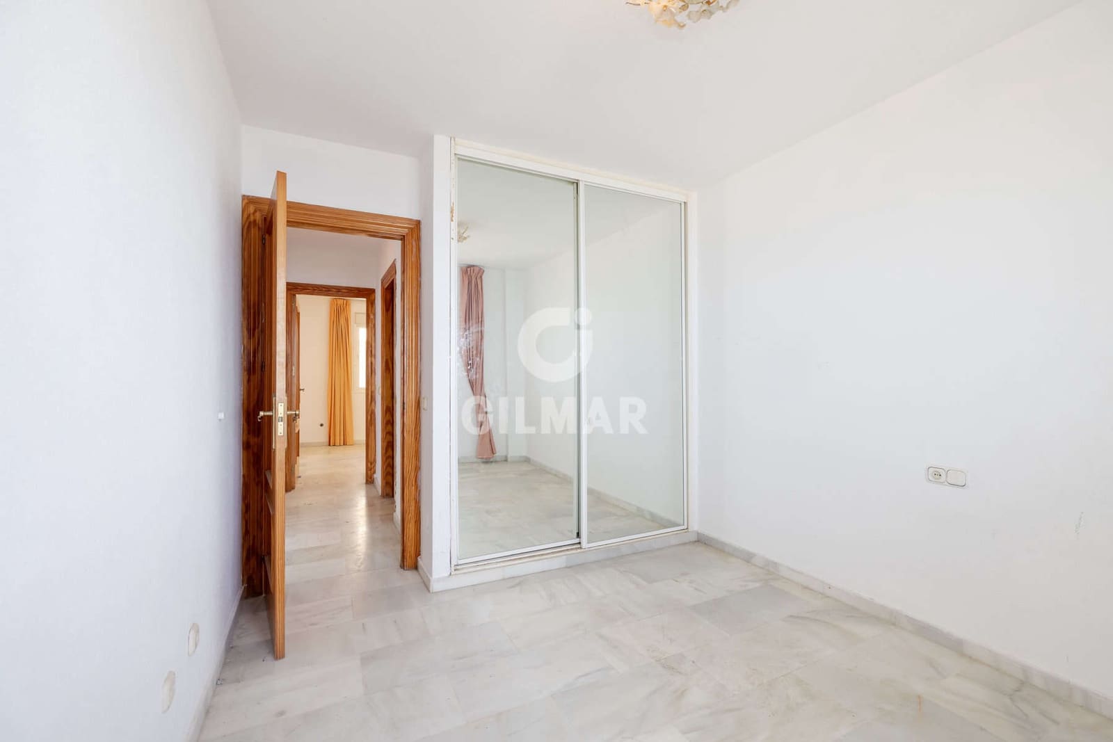 3 soveværelse Lejlighed til salg i Estepona med garage - € 699.000 (Ref: 9946342)