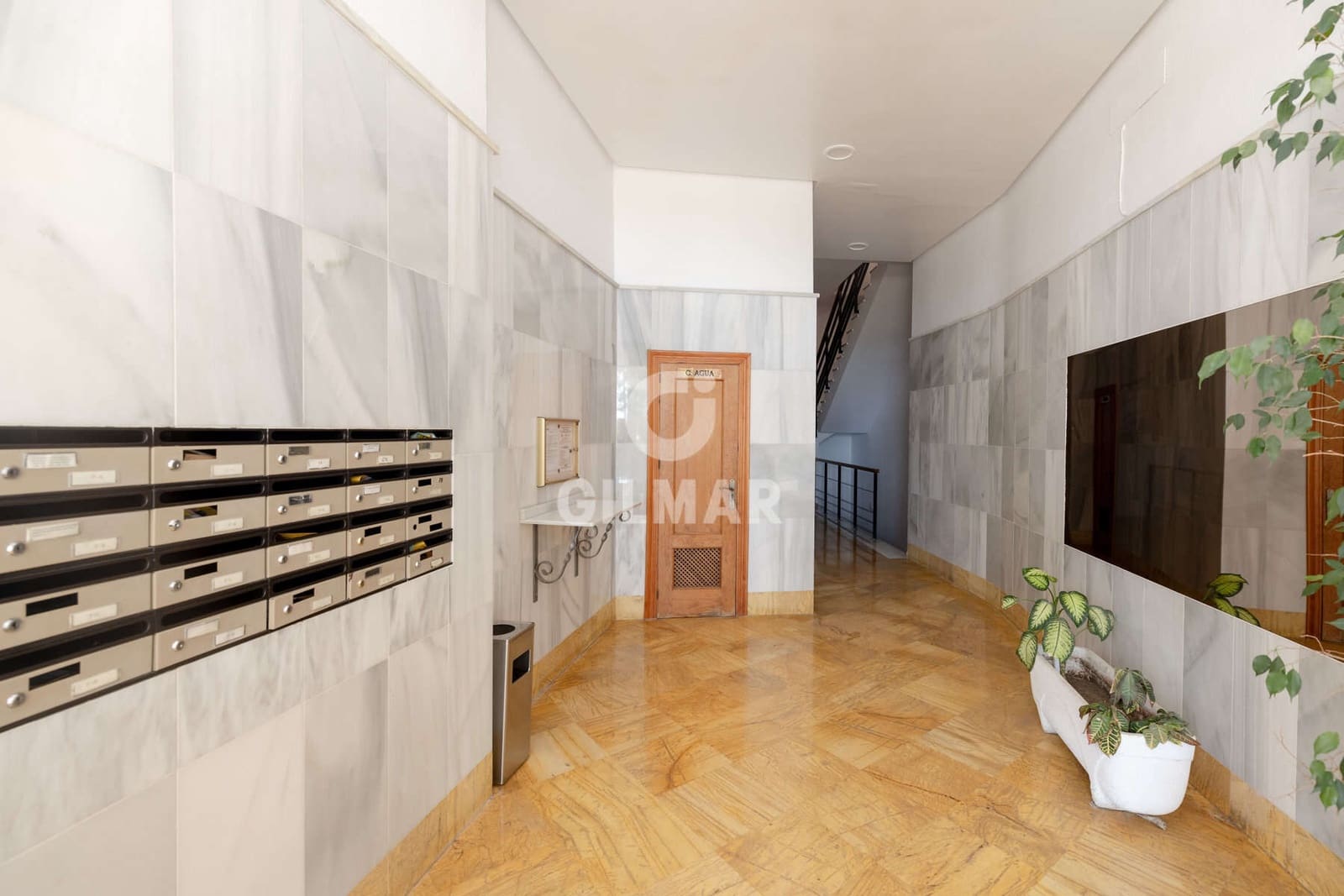 3 soveværelse Lejlighed til salg i Estepona med garage - € 699.000 (Ref: 9946342)