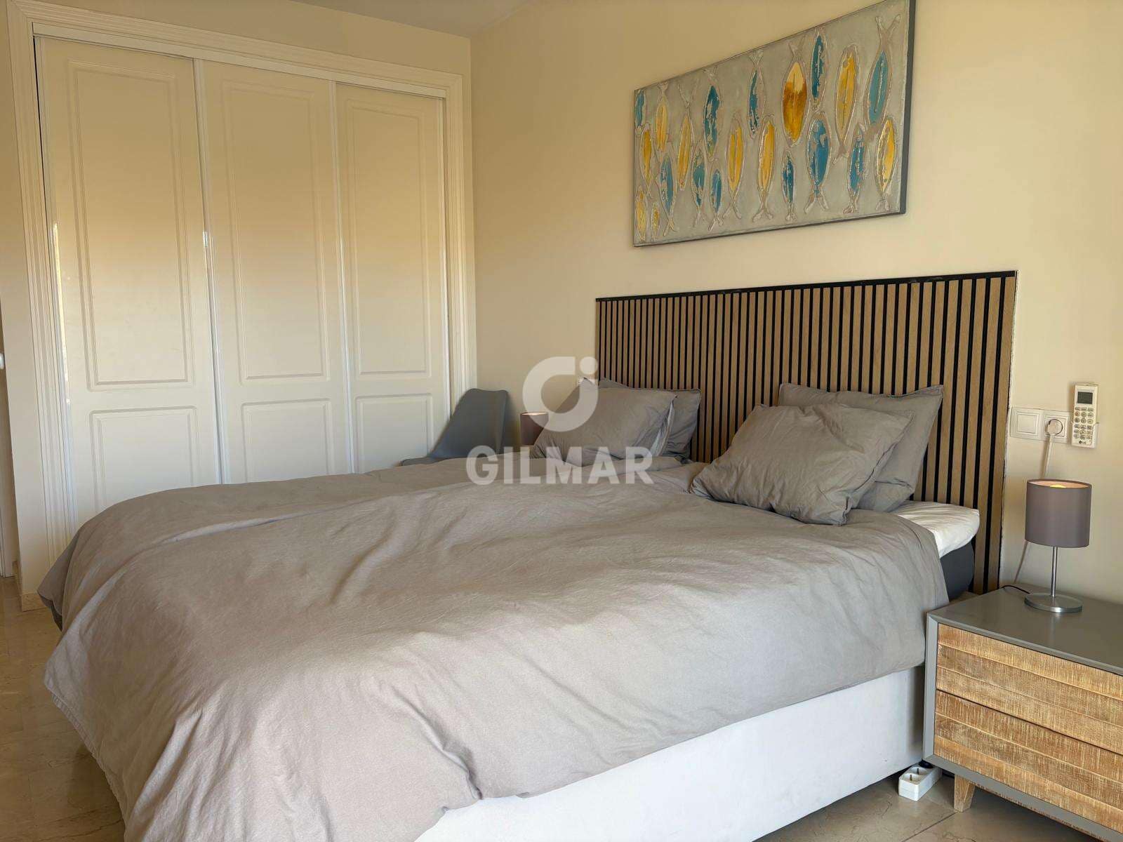 1 sovrum Lägenhet till salu i Estepona med pool - 325 000 € (Ref: 9948737)