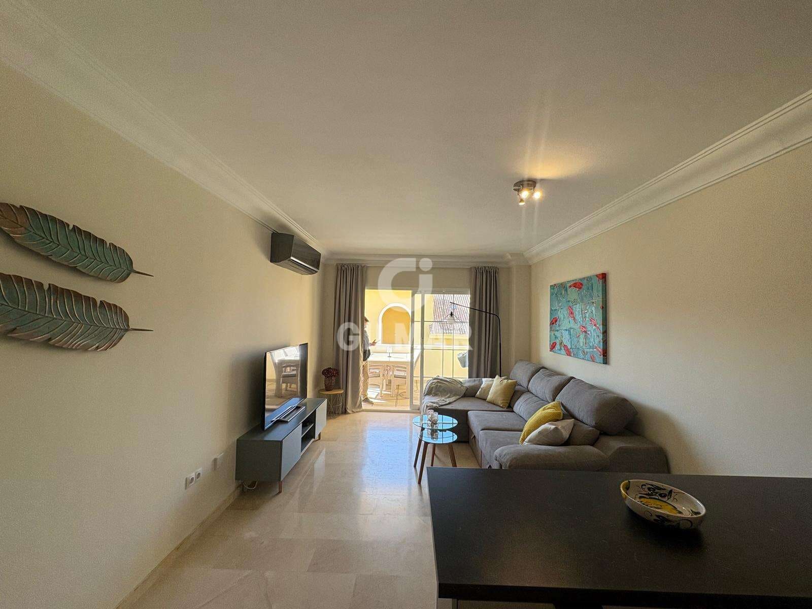1 sovrum Lägenhet till salu i Estepona med pool - 325 000 € (Ref: 9948737)
