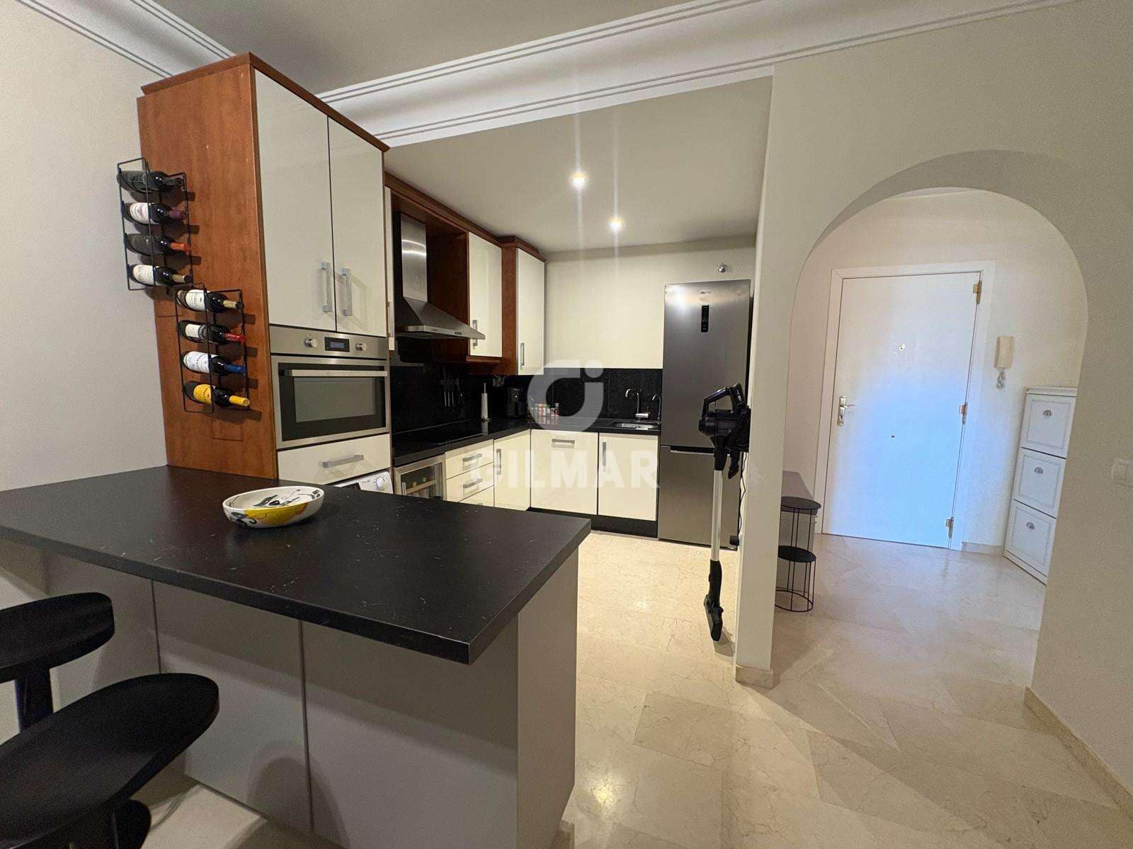 1 sovrum Lägenhet till salu i Estepona med pool - 325 000 € (Ref: 9948737)