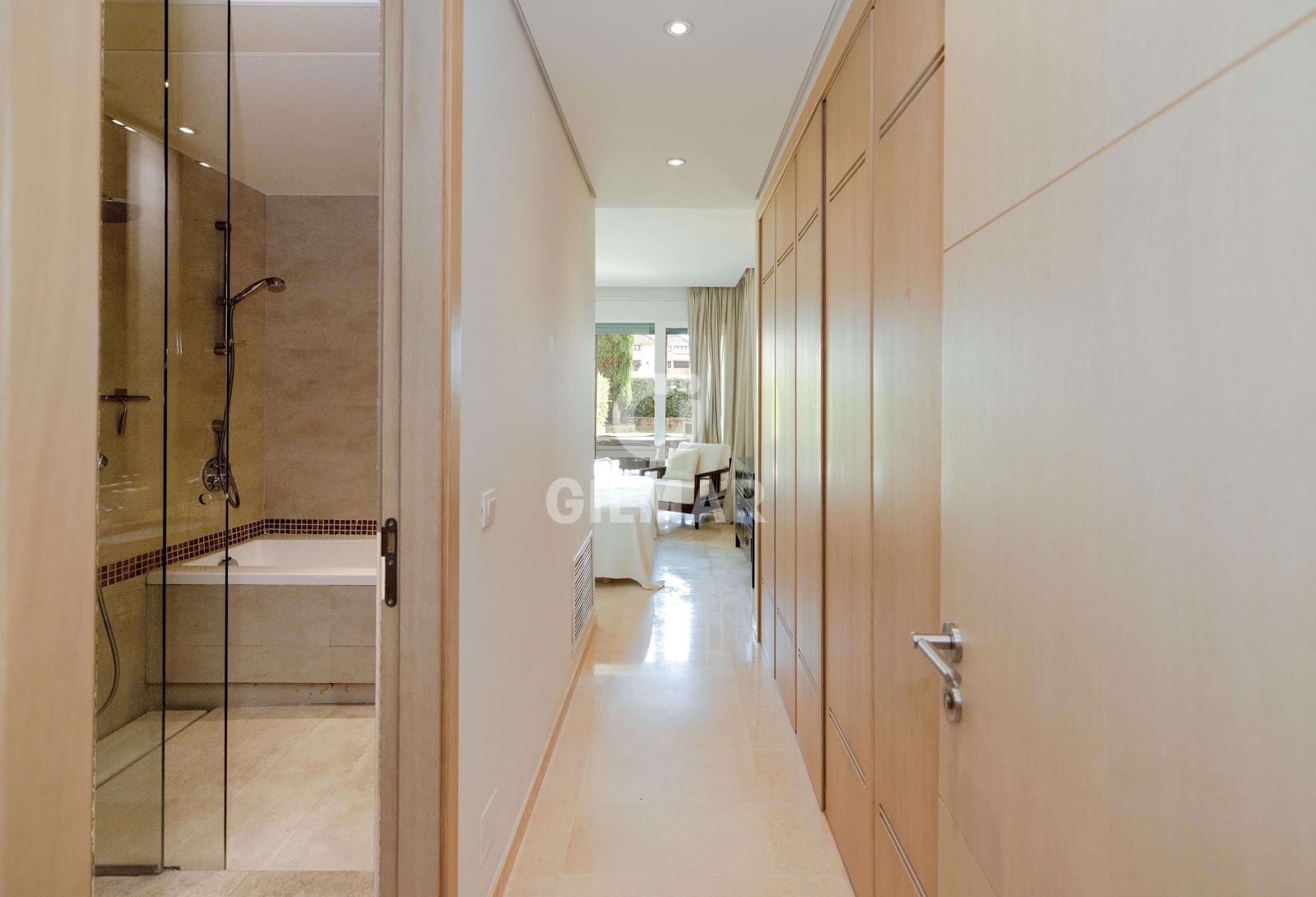 2 soveværelse Lejlighed til salg i Sotogrande med garage - € 675.000 (Ref: 9948738)