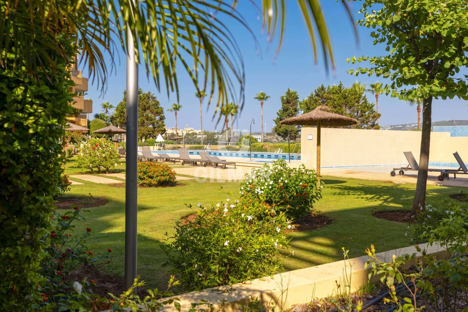 2 soveværelse Lejlighed til salg i Sotogrande med garage - € 675.000 (Ref: 9948738)