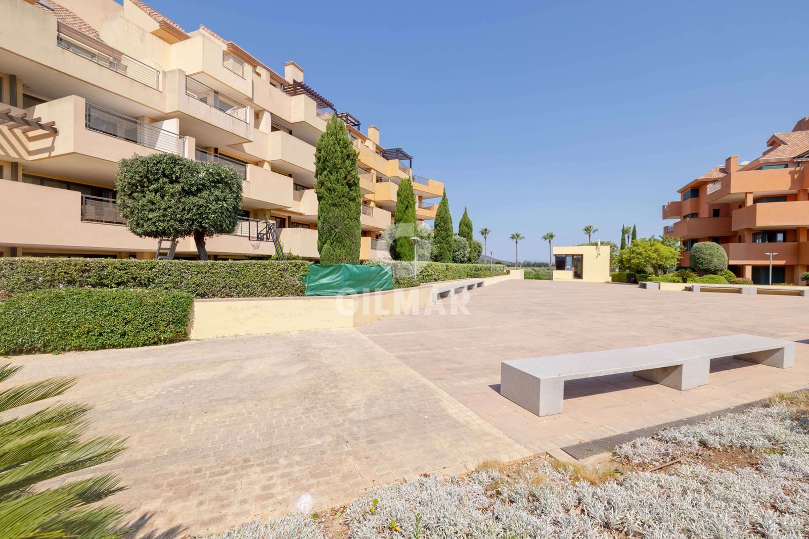 2 soveværelse Lejlighed til salg i Sotogrande med garage - € 675.000 (Ref: 9948738)