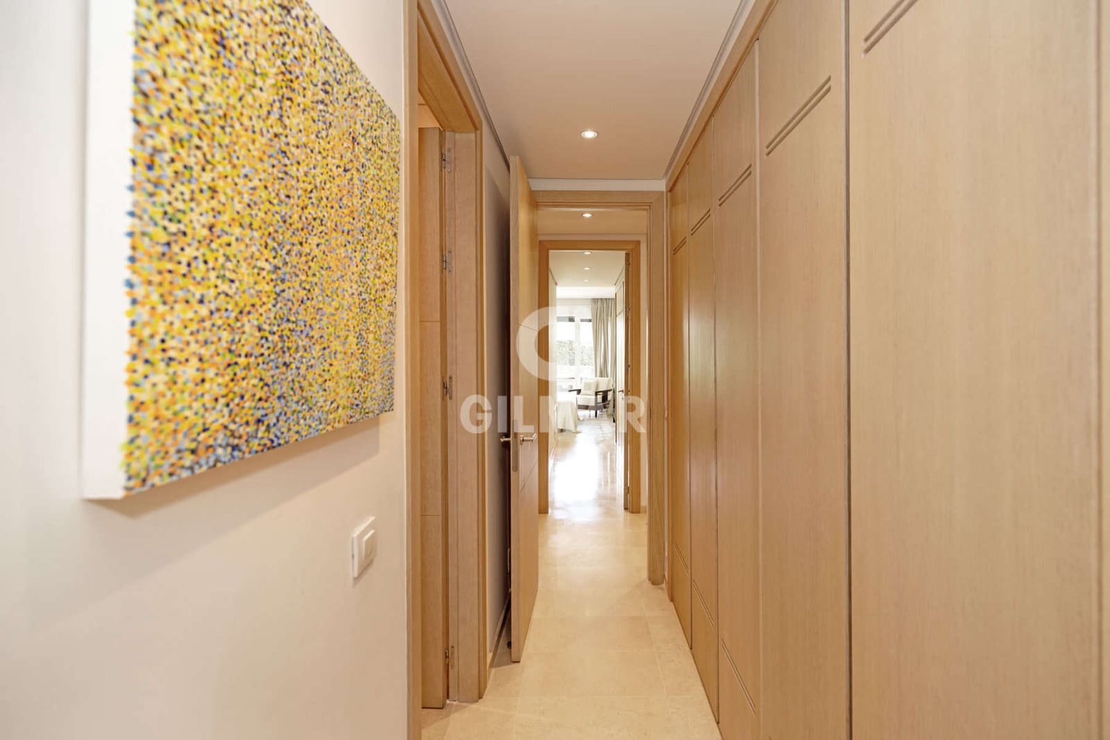 2 bedroom Flat for sale in Sotogrande with garage - € 675,000 (Ref: 9948738)