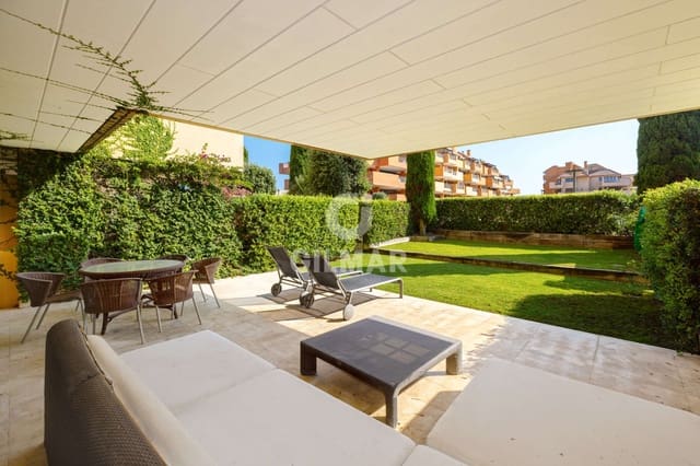 2 soveværelse Lejlighed til salg i Puerto de Sotogrande - La Marina, San Roque med garage - € 675.000 (Ref: 9948738)