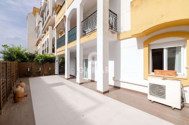 2 makuuhuone Asunto myytävänä paikassa Marbella Centro, Marbella mukana uima-altaan 
autotalli - 550 000 € (Ref: 9948921)