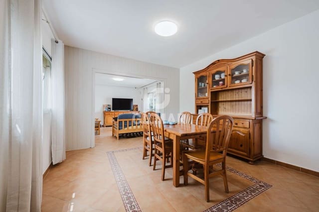 2 soverom Villa til salgs i Chiclana de la Frontera med svømmebasseng garasje - € 350 000 (Ref: 9949026)