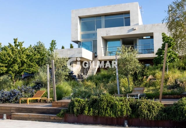 Chalet de 6 habitaciones en Torremocha de Jarama en venta con piscina garaje - 1.200.000 € (Ref: 9949029)