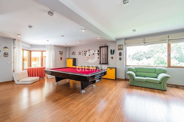 6 soverom Villa til salgs i Fuente el Saz de Jarama med svømmebasseng garasje - € 1 990 000 (Ref: 9949030)