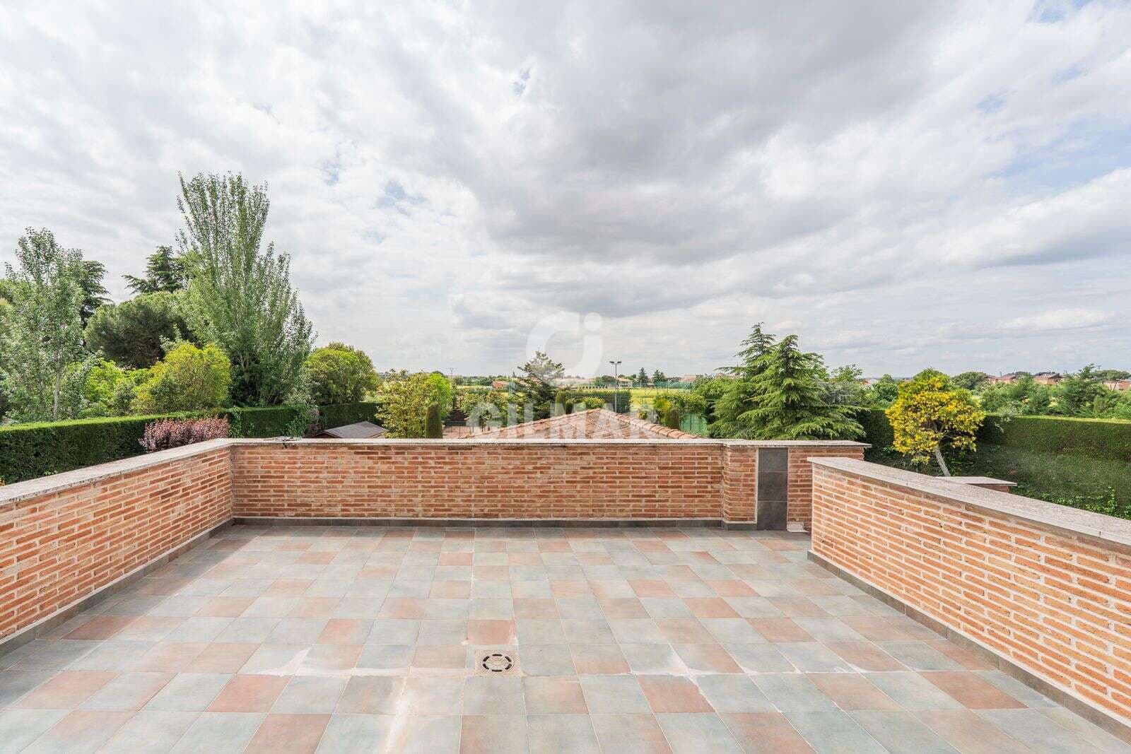 6 chambre Villa/Maison à vendre à Fuente el Saz de Jarama avec piscine garage - 1 990 000 € (Ref: 9949030)