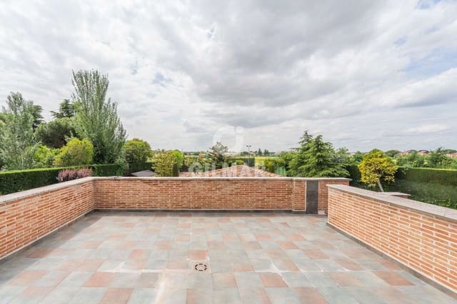 6 soverom Villa til salgs i Fuente el Saz de Jarama med svømmebasseng garasje - € 1 990 000 (Ref: 9949030)