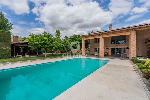 6 chambre Villa/Maison à vendre à Fuente el Saz de Jarama avec piscine garage - 1 990 000 € (Ref: 9949030)