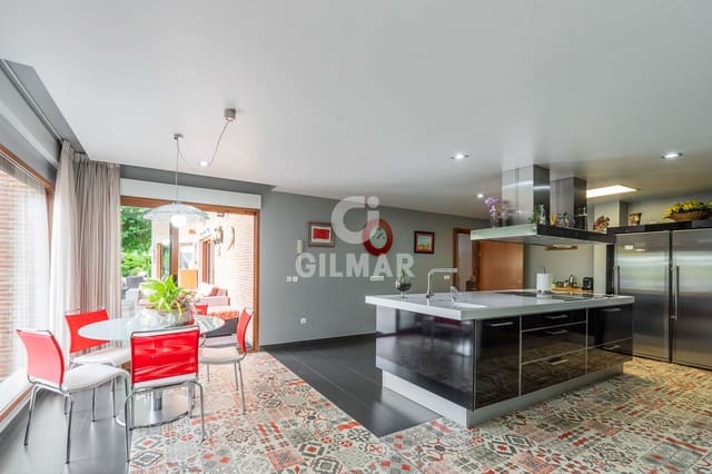 6 soverom Villa til salgs i Fuente el Saz de Jarama med svømmebasseng garasje - € 1 990 000 (Ref: 9949030)