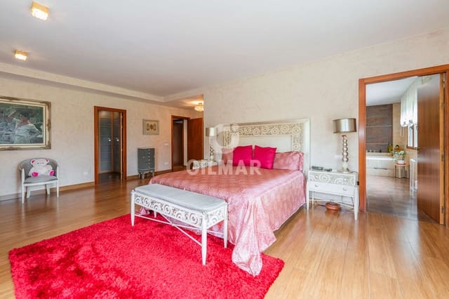 6 soverom Villa til salgs i Fuente el Saz de Jarama med svømmebasseng garasje - € 1 990 000 (Ref: 9949030)