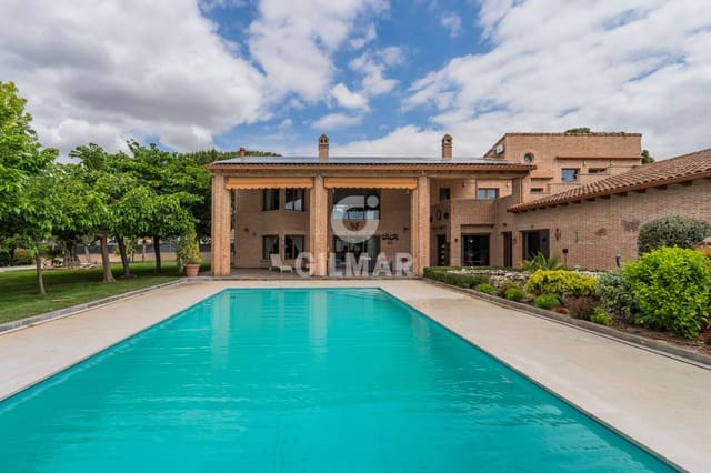 6 chambre Villa/Maison à vendre à Fuente el Saz de Jarama avec piscine garage - 1 990 000 € (Ref: 9949030)