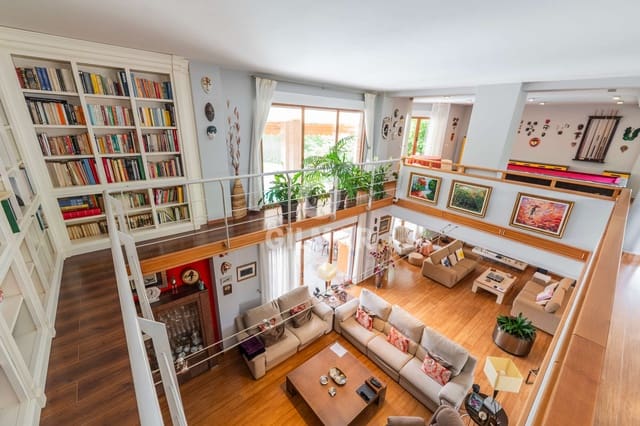 6 soverom Villa til salgs i Fuente el Saz de Jarama med svømmebasseng garasje - € 1 990 000 (Ref: 9949030)
