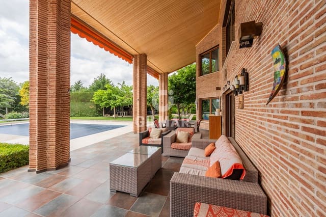 6 chambre Villa/Maison à vendre à Fuente el Saz de Jarama avec piscine garage - 1 990 000 € (Ref: 9949030)