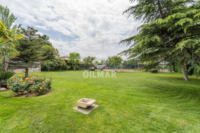 6 chambre Villa/Maison à vendre à Fuente el Saz de Jarama avec piscine garage - 1 990 000 € (Ref: 9949030)