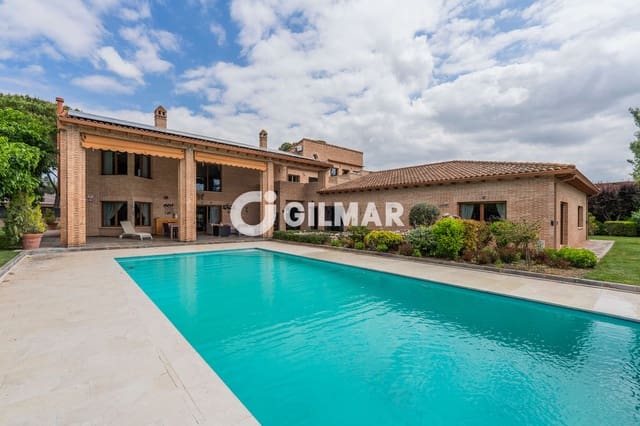 6 slaapkamer Villa te koop in Fuente el Saz de Jarama met zwembad garage - € 1.400.000 (Ref: 9949030)