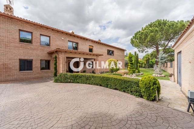 6 slaapkamer Villa te koop in Fuente el Saz de Jarama met zwembad garage - € 1.400.000 (Ref: 9949030)