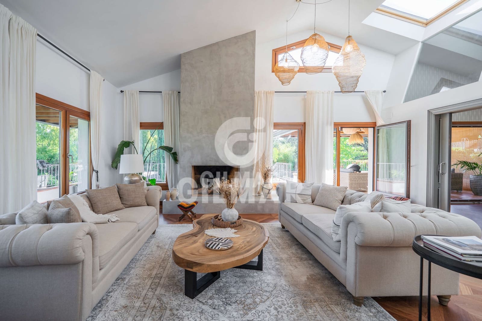 7 chambre Villa/Maison à vendre à San Sebastian de los Reyes avec piscine garage - 2 100 000 € (Ref: 9949031)