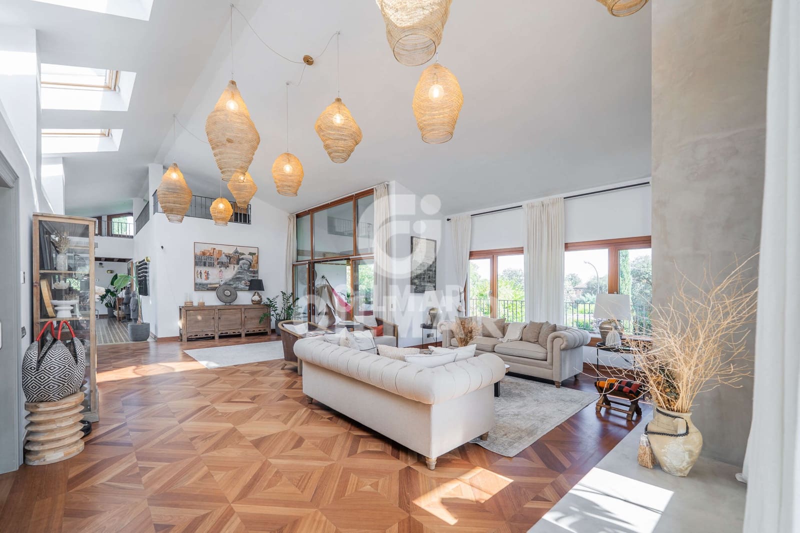 7 chambre Villa/Maison à vendre à San Sebastian de los Reyes avec piscine garage - 2 100 000 € (Ref: 9949031)
