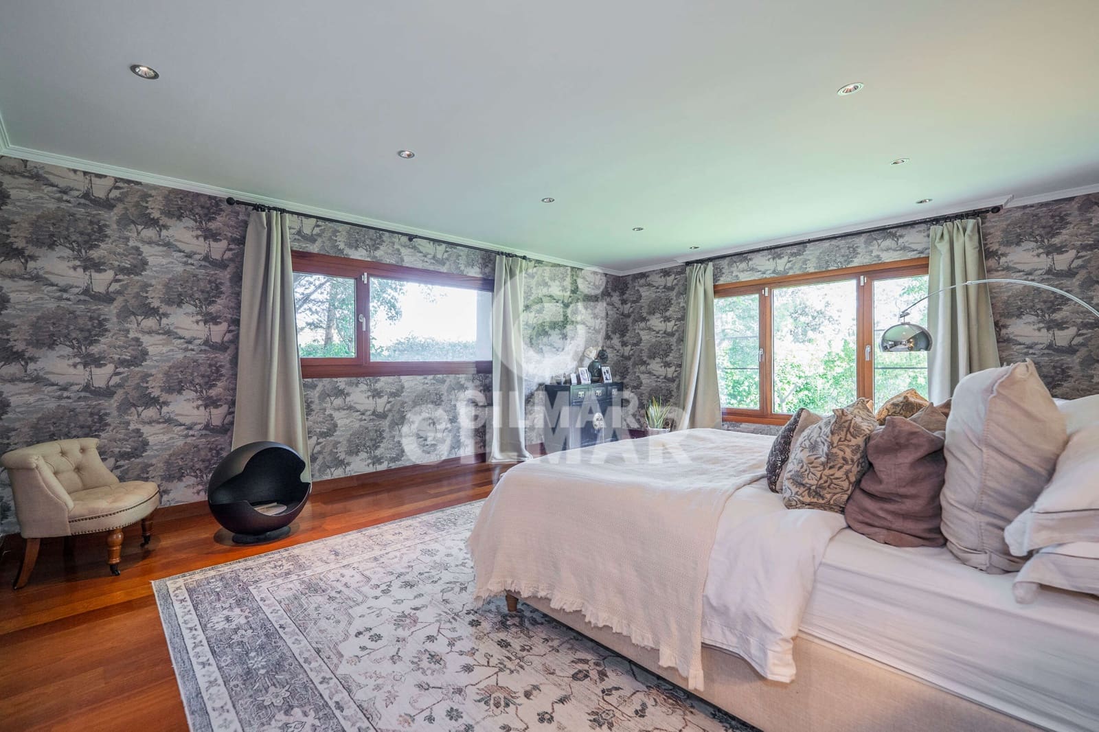 7 chambre Villa/Maison à vendre à San Sebastian de los Reyes avec piscine garage - 2 100 000 € (Ref: 9949031)