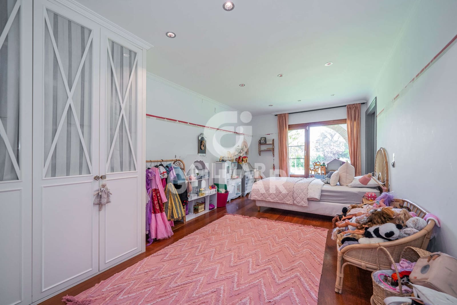 7 chambre Villa/Maison à vendre à San Sebastian de los Reyes avec piscine garage - 2 100 000 € (Ref: 9949031)