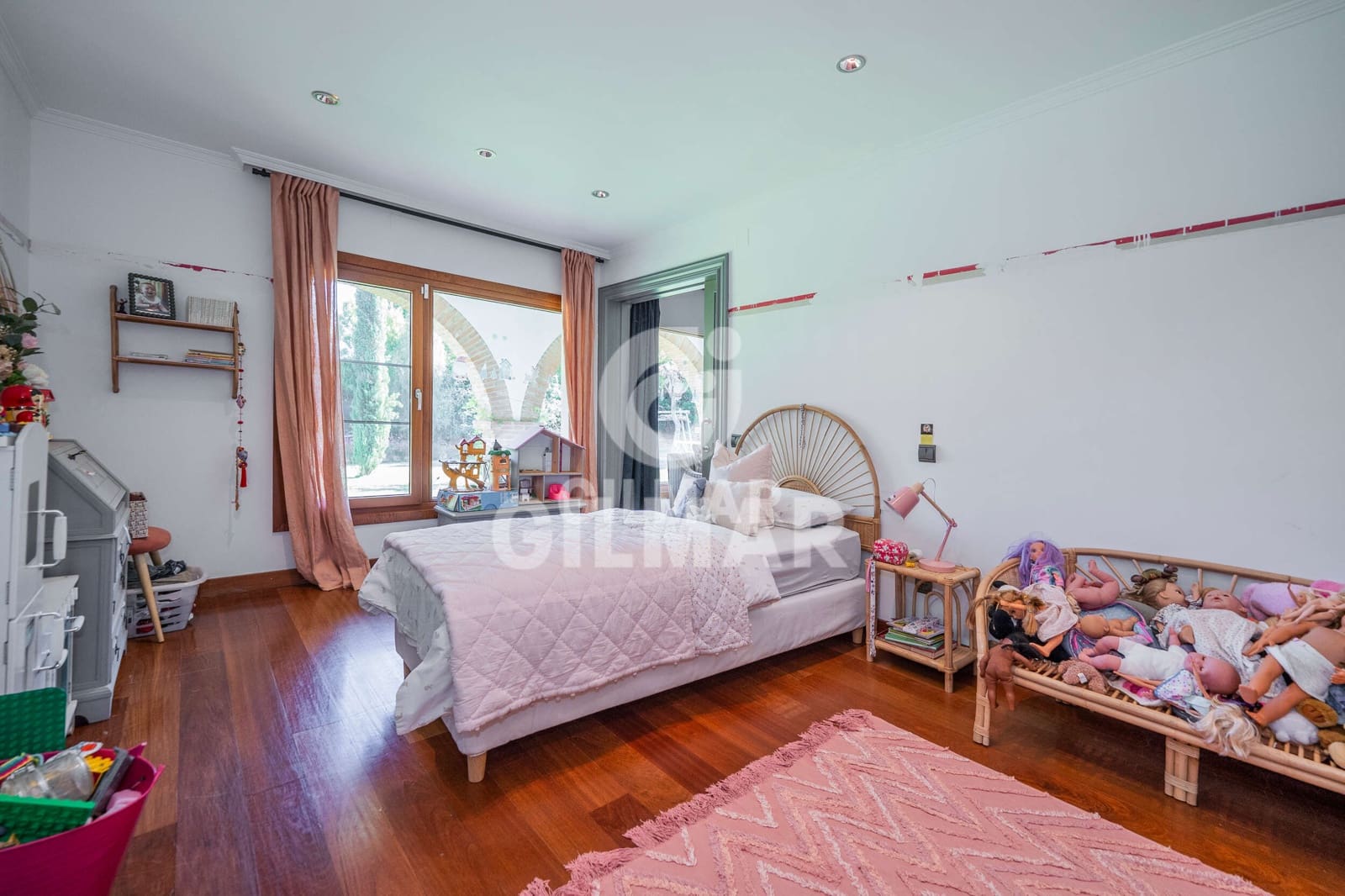 7 chambre Villa/Maison à vendre à San Sebastian de los Reyes avec piscine garage - 2 100 000 € (Ref: 9949031)