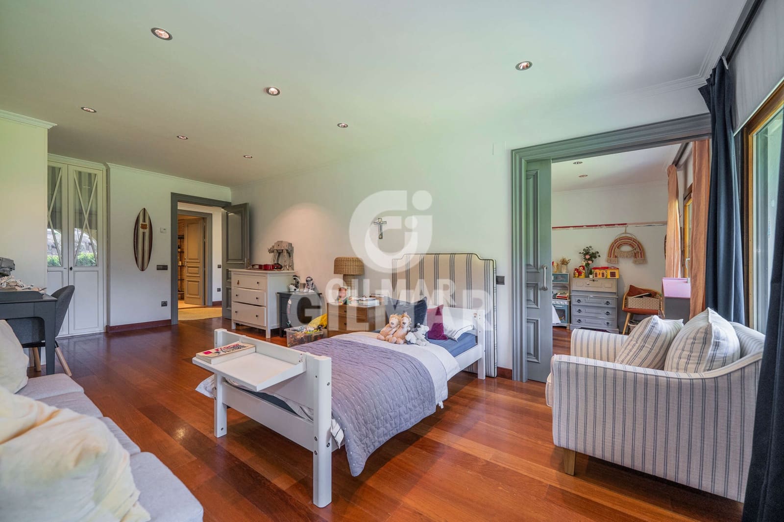7 chambre Villa/Maison à vendre à San Sebastian de los Reyes avec piscine garage - 2 100 000 € (Ref: 9949031)