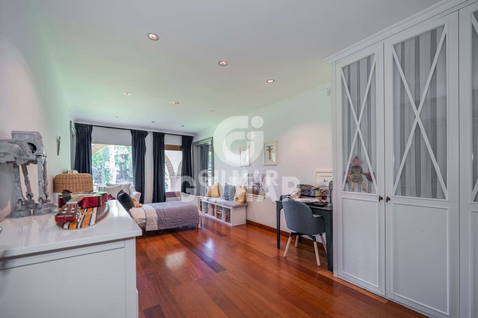 7 chambre Villa/Maison à vendre à San Sebastian de los Reyes avec piscine garage - 2 100 000 € (Ref: 9949031)