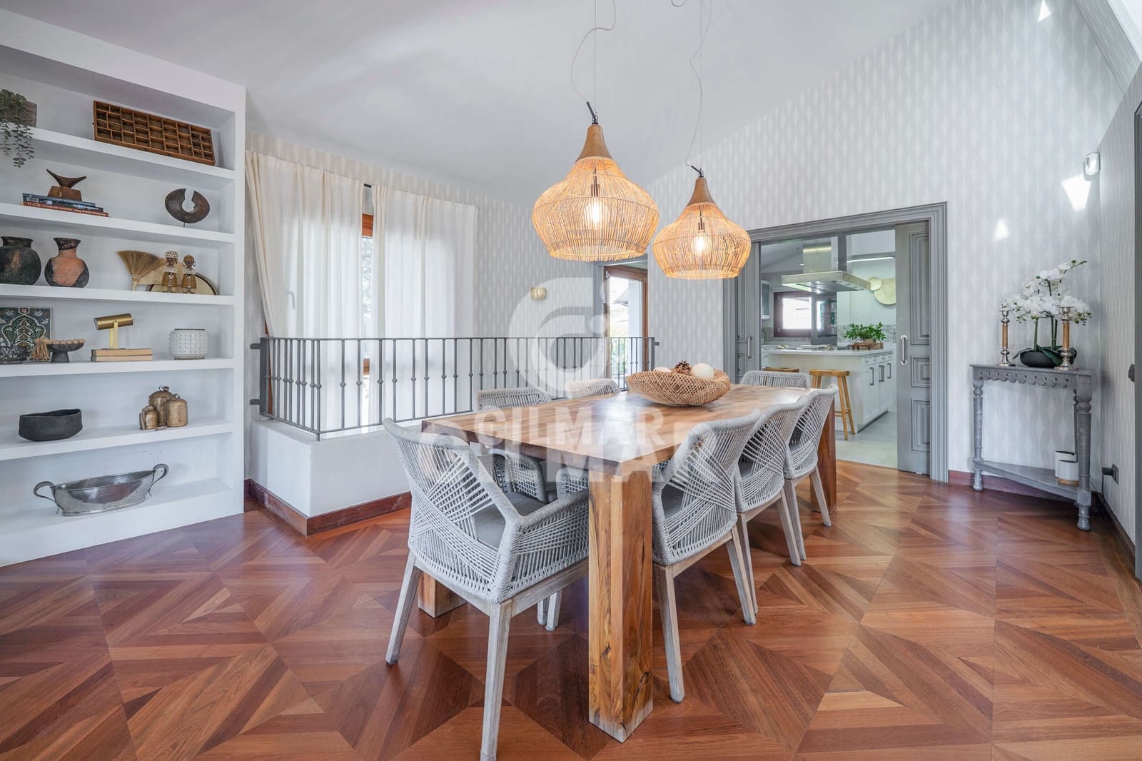 7 chambre Villa/Maison à vendre à San Sebastian de los Reyes avec piscine garage - 2 100 000 € (Ref: 9949031)