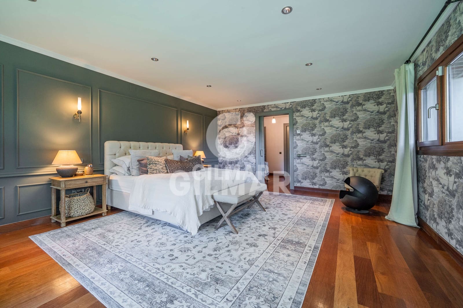 7 chambre Villa/Maison à vendre à San Sebastian de los Reyes avec piscine garage - 2 100 000 € (Ref: 9949031)