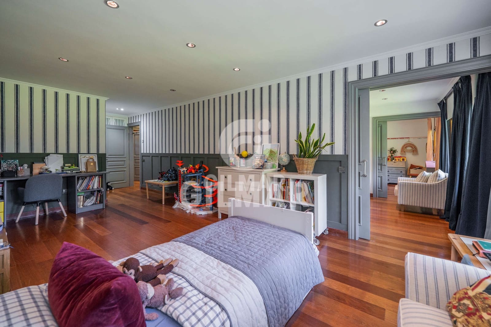 7 chambre Villa/Maison à vendre à San Sebastian de los Reyes avec piscine garage - 2 100 000 € (Ref: 9949031)