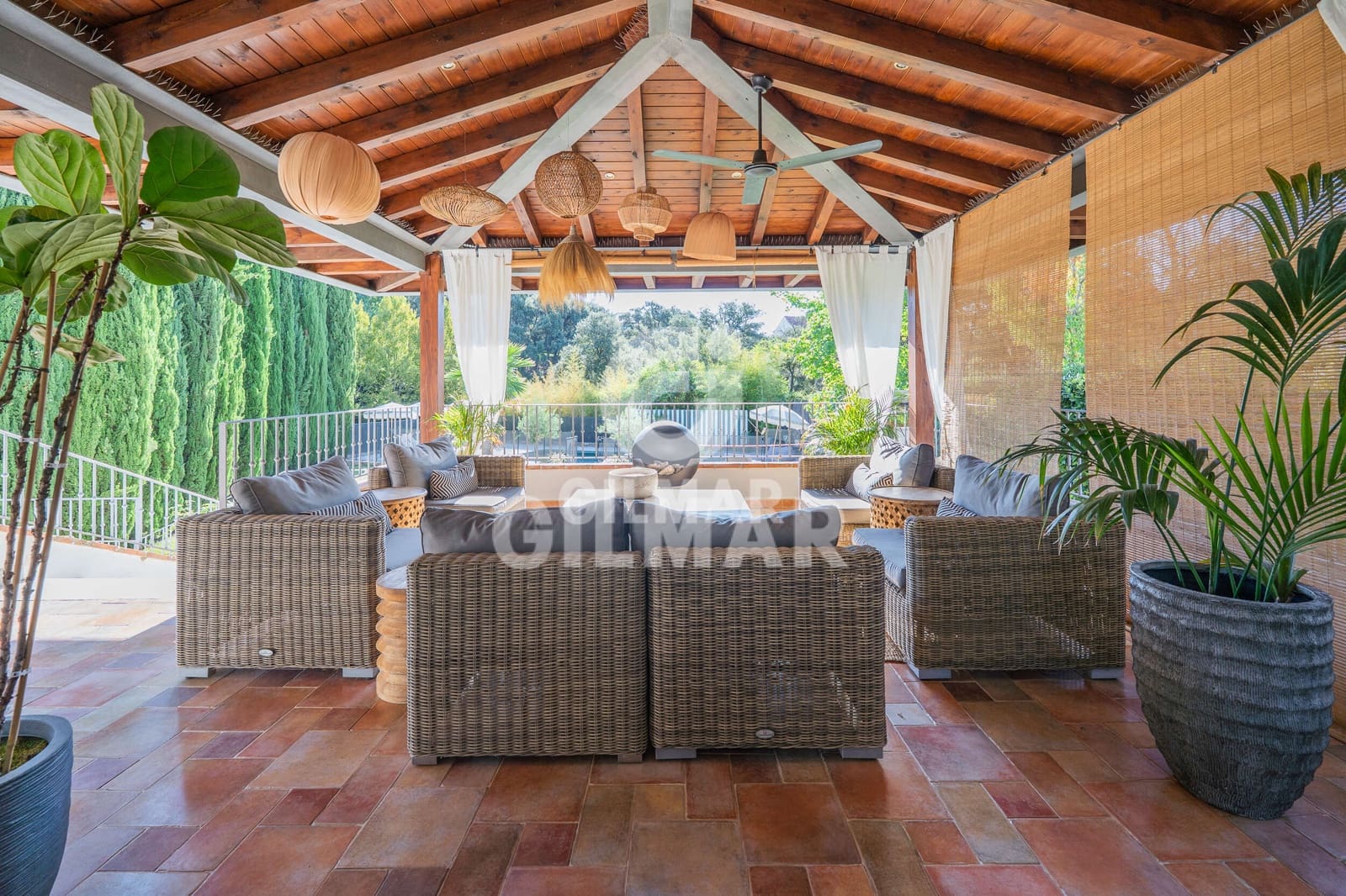 7 chambre Villa/Maison à vendre à San Sebastian de los Reyes avec piscine garage - 2 100 000 € (Ref: 9949031)