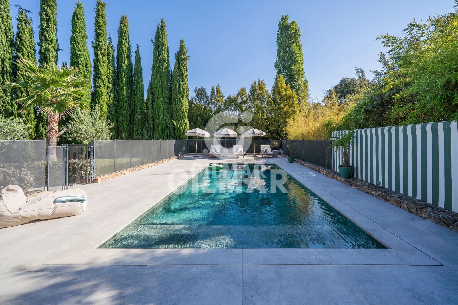 7 chambre Villa/Maison à vendre à San Sebastian de los Reyes avec piscine garage - 2 100 000 € (Ref: 9949031)