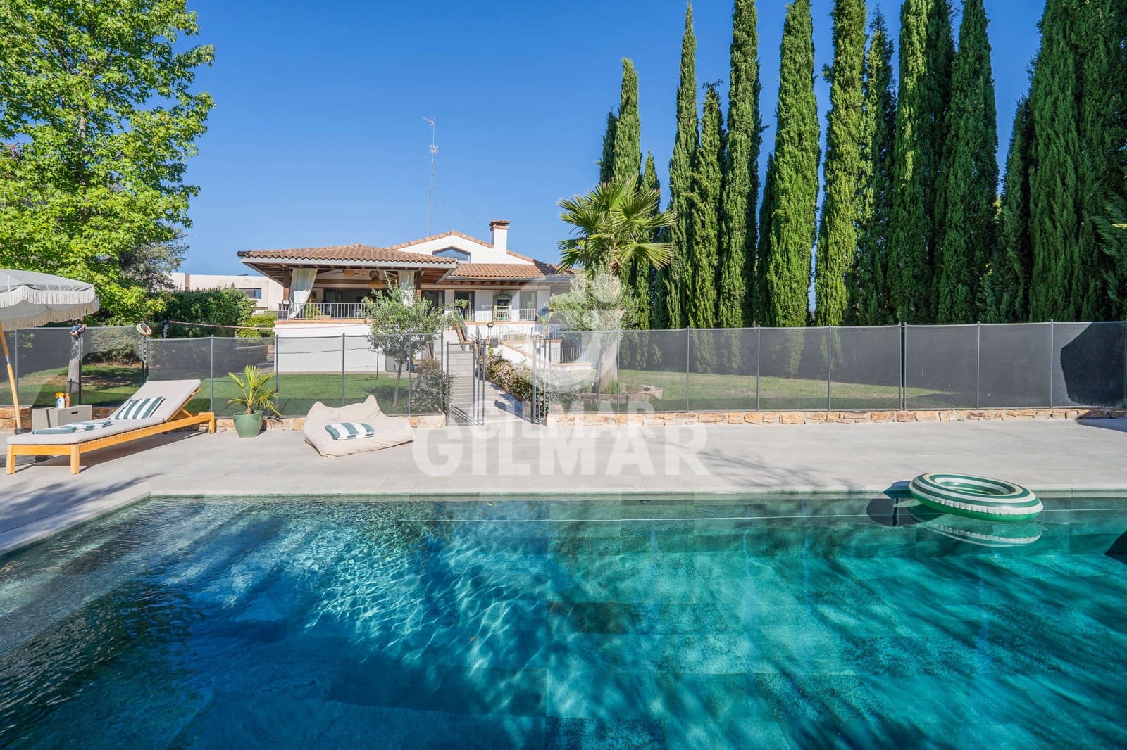 7 chambre Villa/Maison à vendre à San Sebastian de los Reyes avec piscine garage - 2 100 000 € (Ref: 9949031)