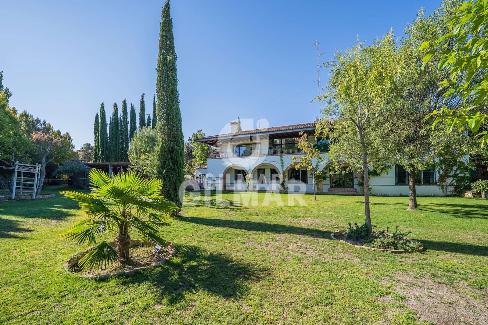 7 chambre Villa/Maison à vendre à San Sebastian de los Reyes avec piscine garage - 2 100 000 € (Ref: 9949031)