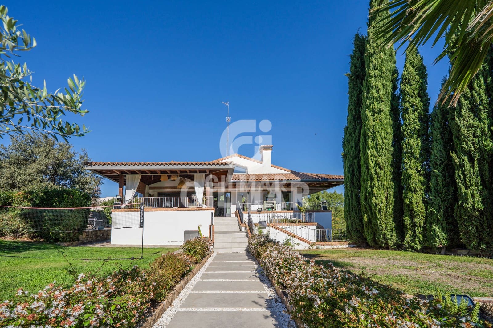 7 chambre Villa/Maison à vendre à San Sebastian de los Reyes avec piscine garage - 2 100 000 € (Ref: 9949031)