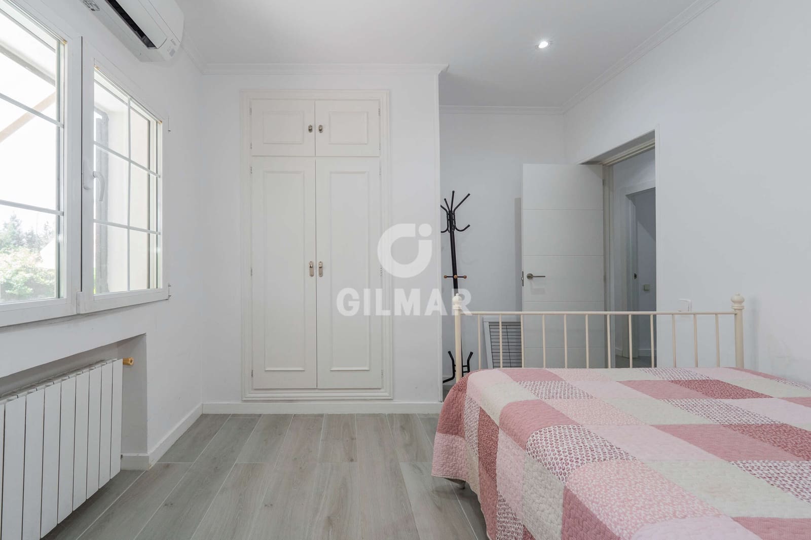 4 chambre Villa/Maison à vendre à San Agustin del Guadalix avec piscine garage - 1 360 000 € (Ref: 9949033)